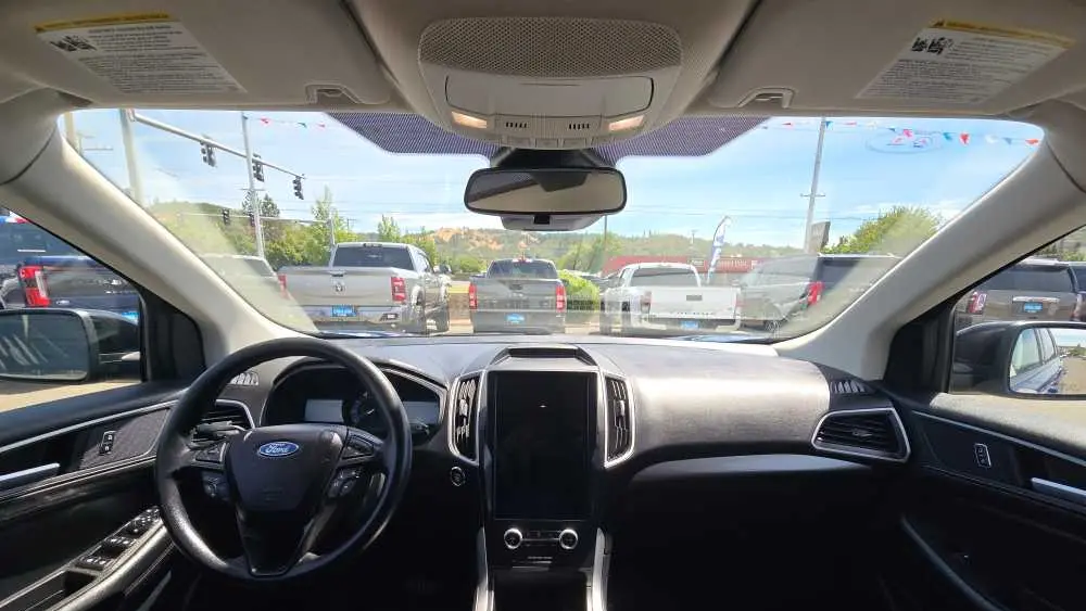 2023 Ford Edge SE