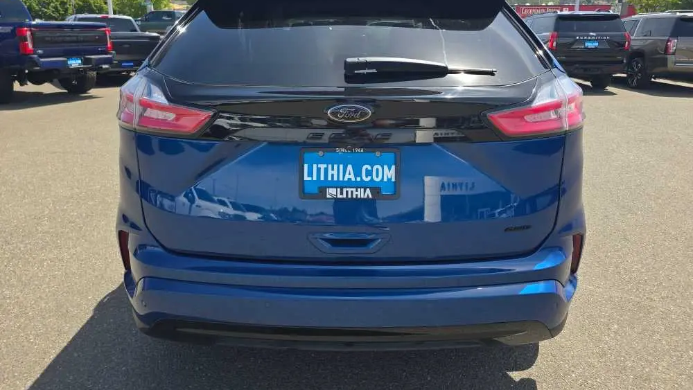 2023 Ford Edge SE