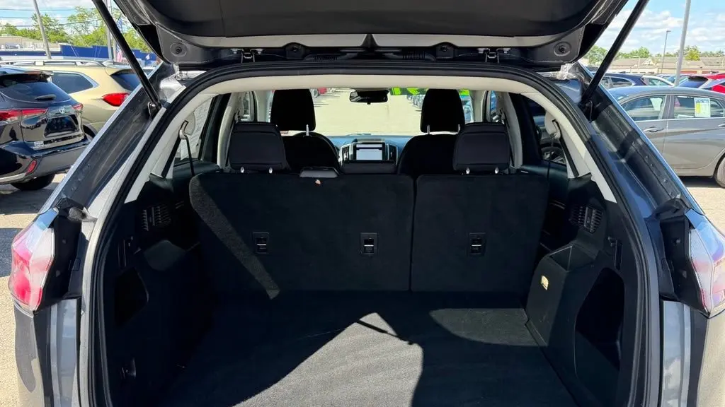 2024 Ford Edge SE