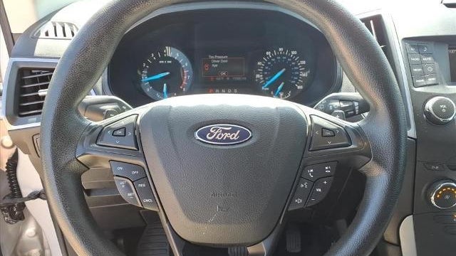 2016 Ford Edge SE