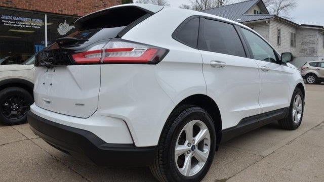 2022 Ford Edge SE