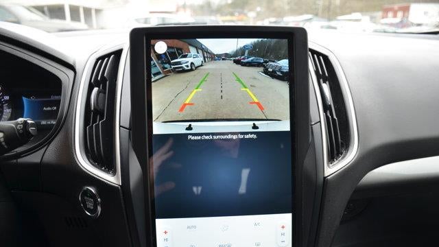 2022 Ford Edge SE