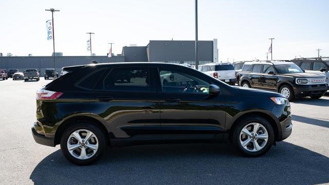 2023 Ford Edge SE