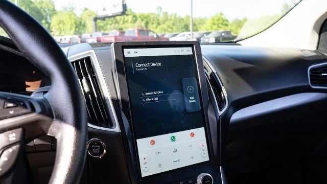 2023 Ford Edge SE