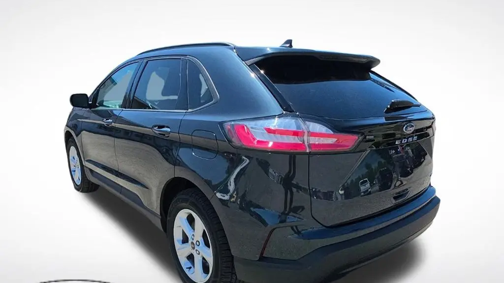 2023 Ford Edge SE