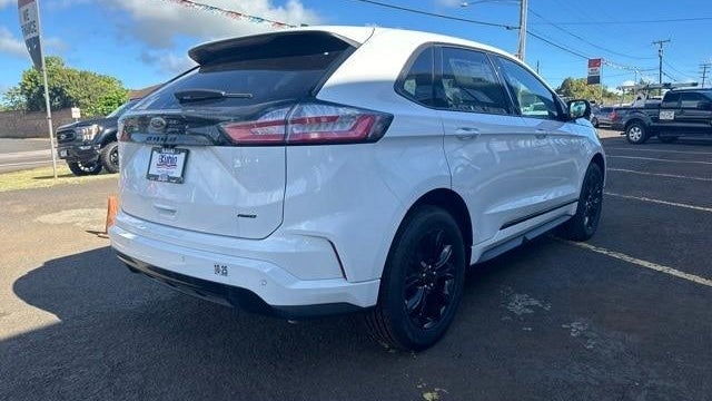 2023 Ford Edge SE