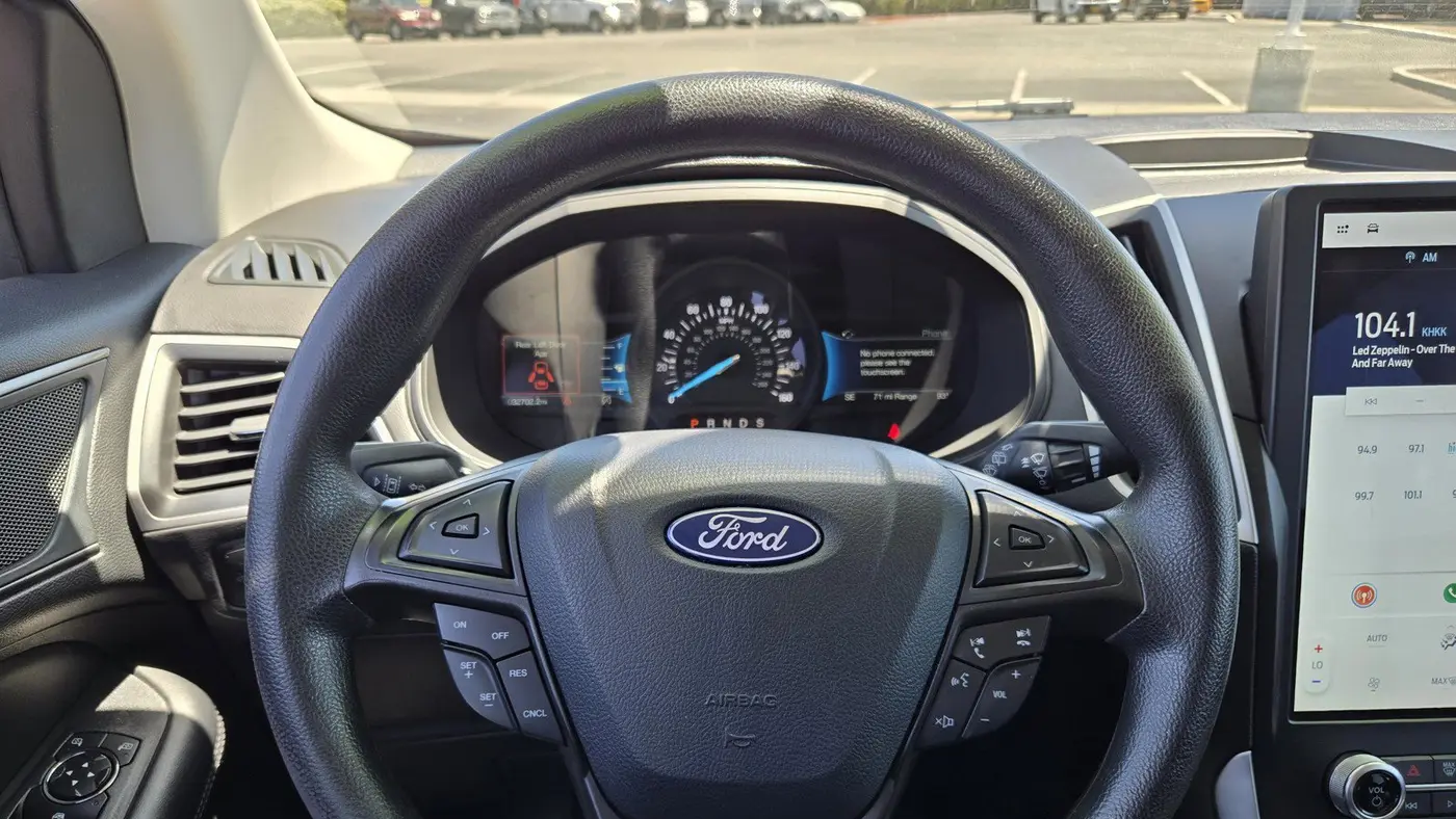 2024 Ford Edge SE