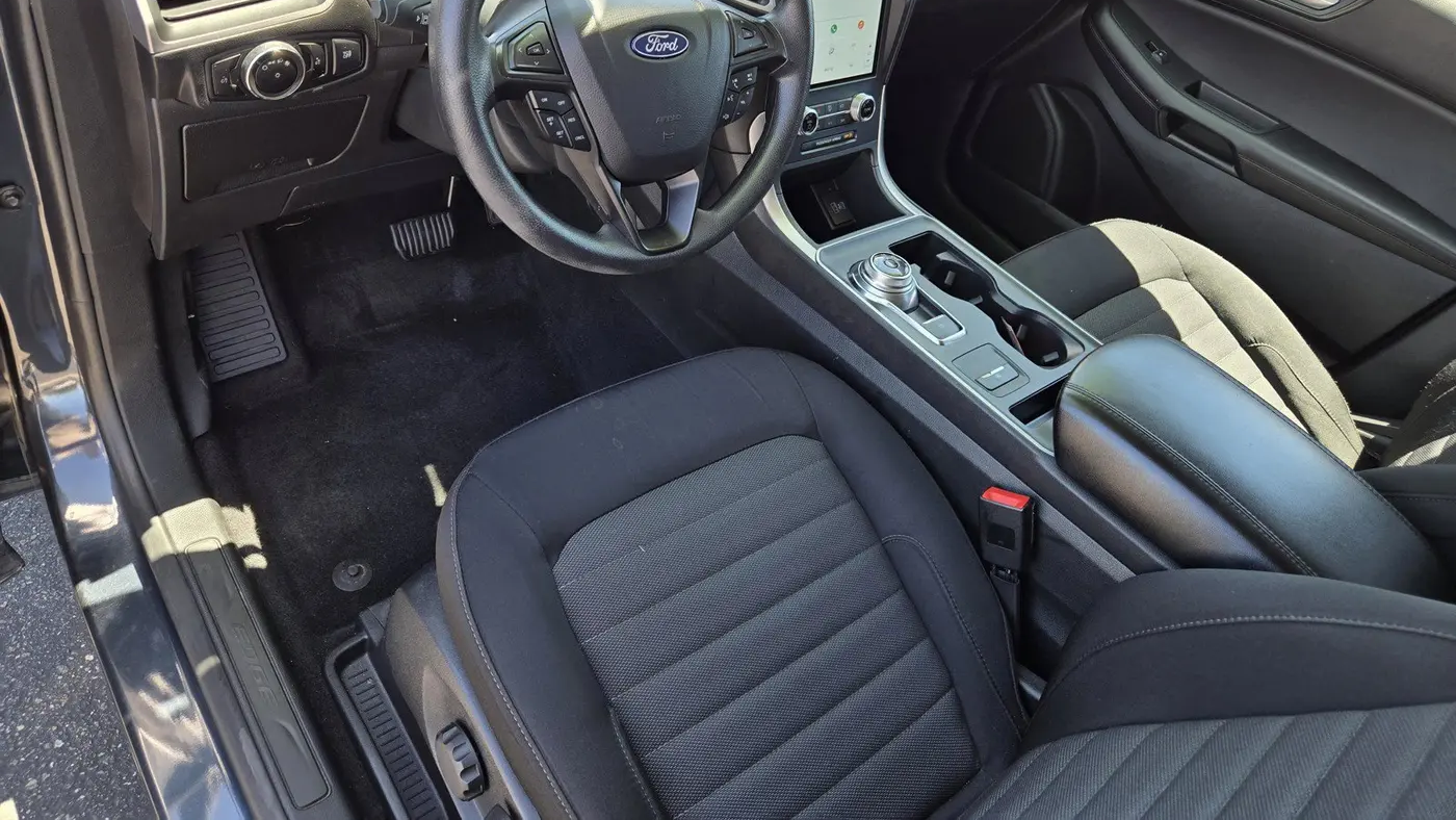 2024 Ford Edge SE