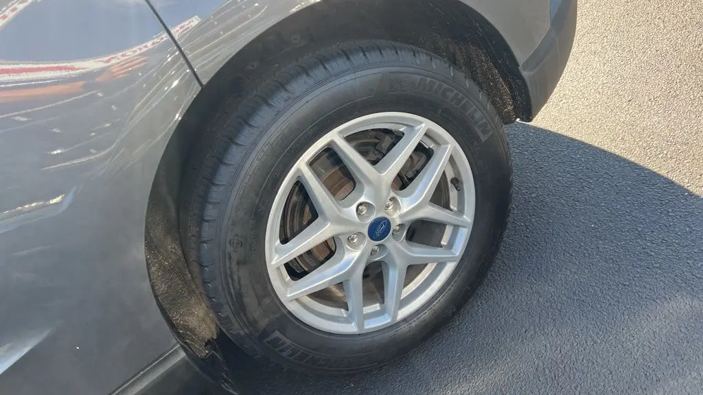 2022 Ford Edge SE