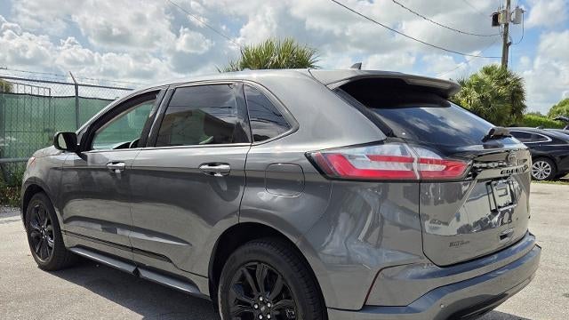 2022 Ford Edge SE