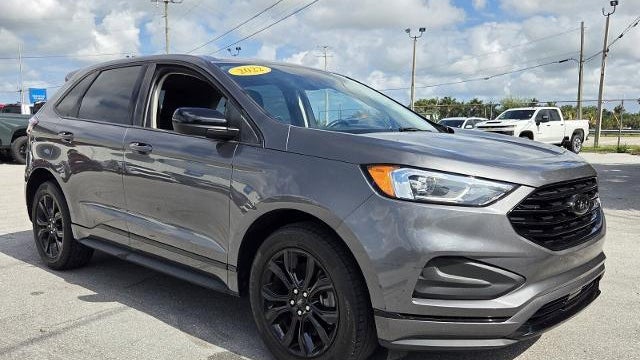 2022 Ford Edge SE