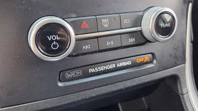 2022 Ford Edge SE