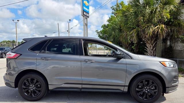 2022 Ford Edge SE