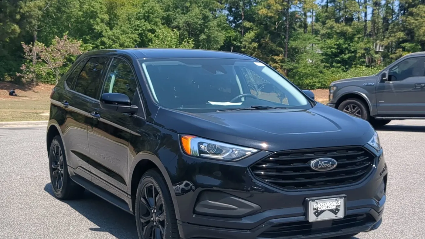 2022 Ford Edge SE
