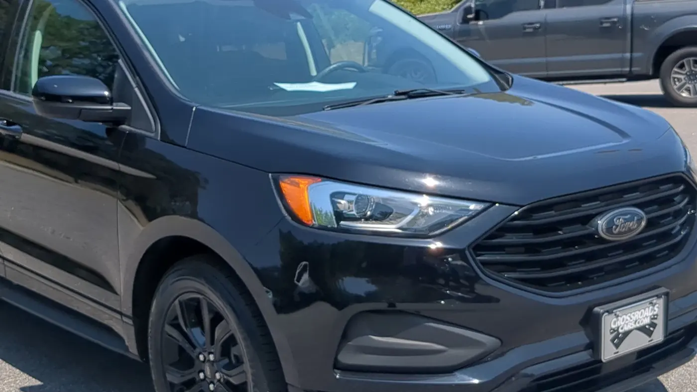 2022 Ford Edge SE