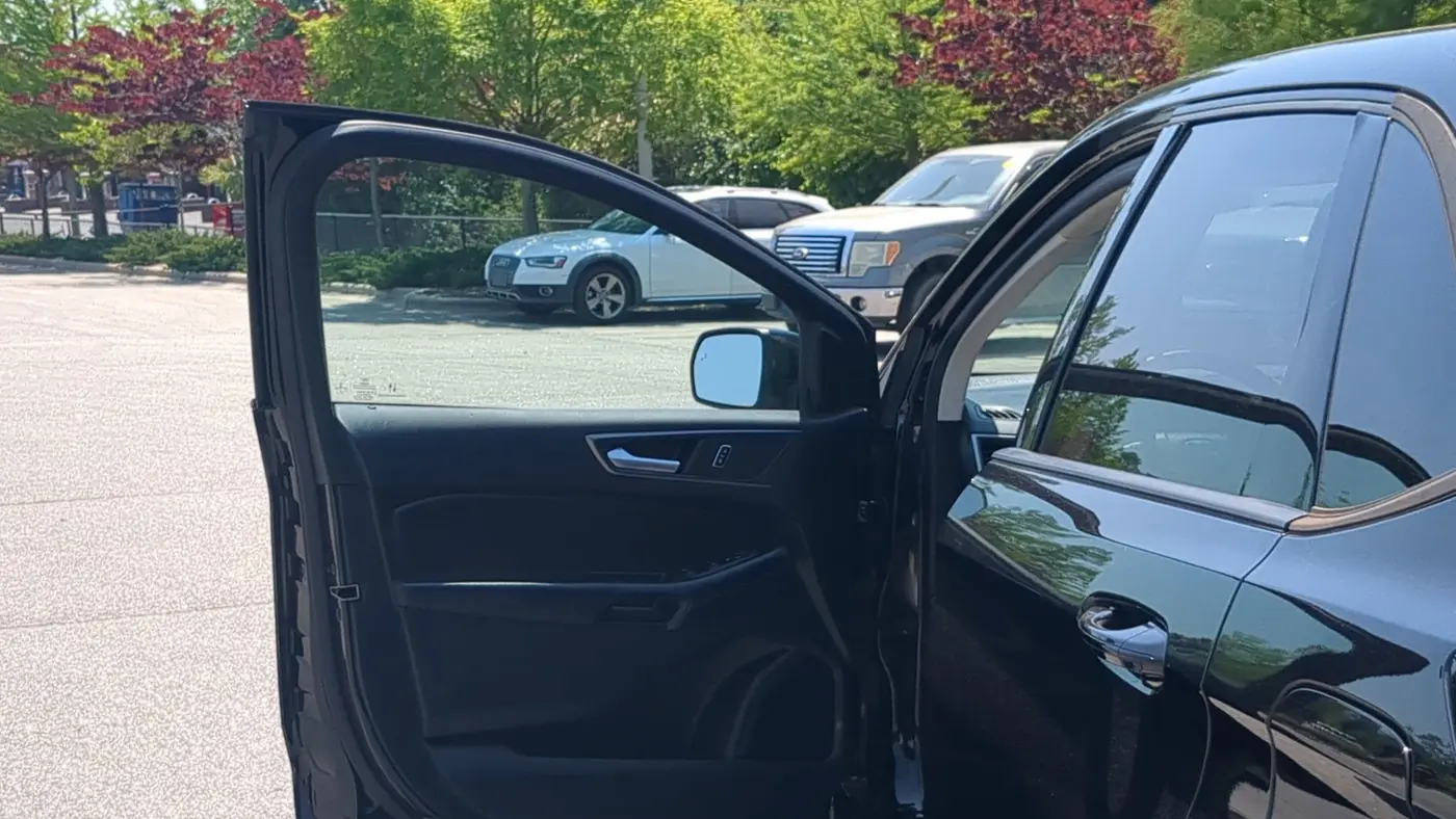 2022 Ford Edge SE