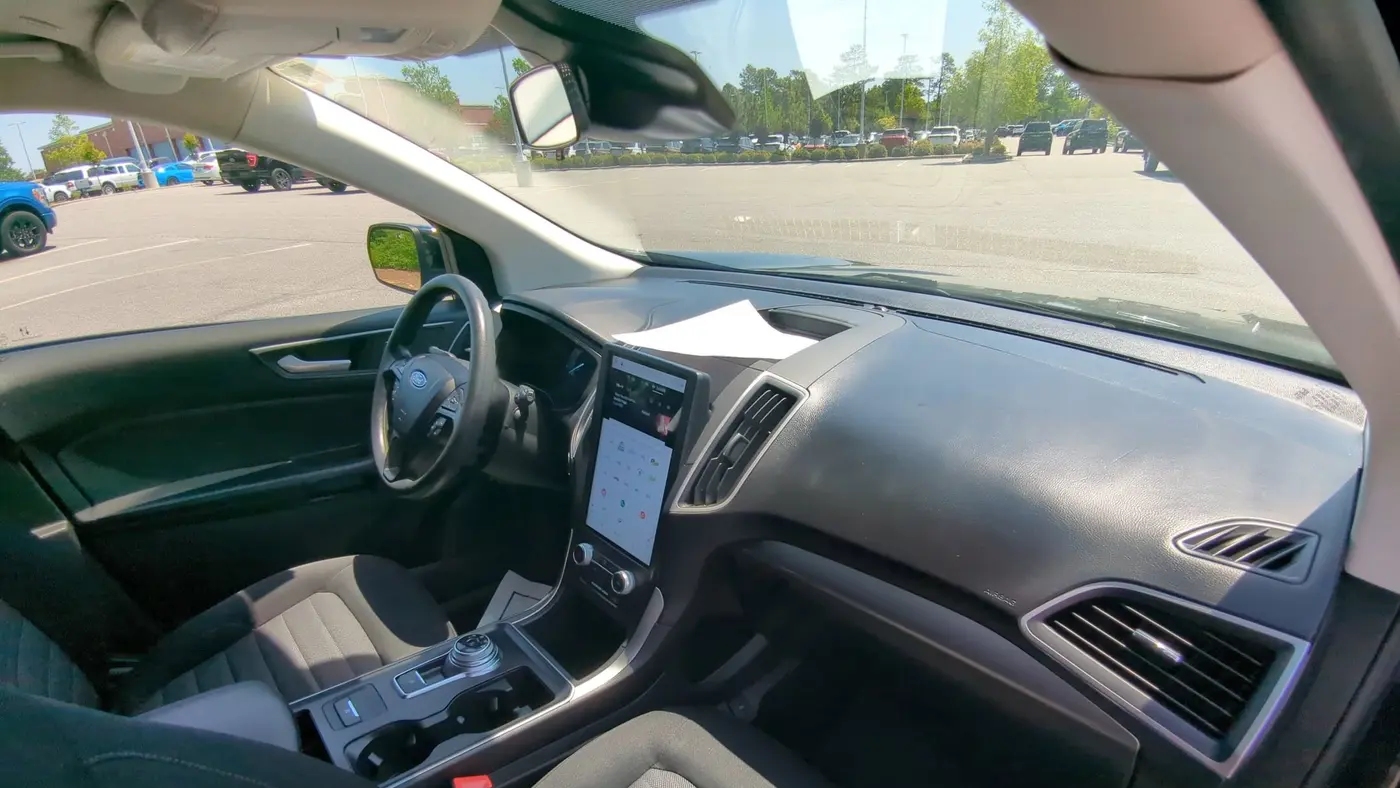 2022 Ford Edge SE