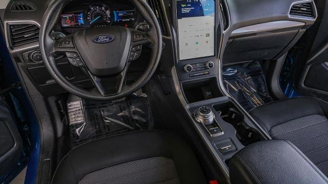 2023 Ford Edge SE