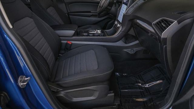 2023 Ford Edge SE