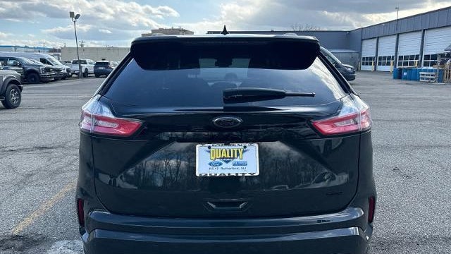 2023 Ford Edge SE