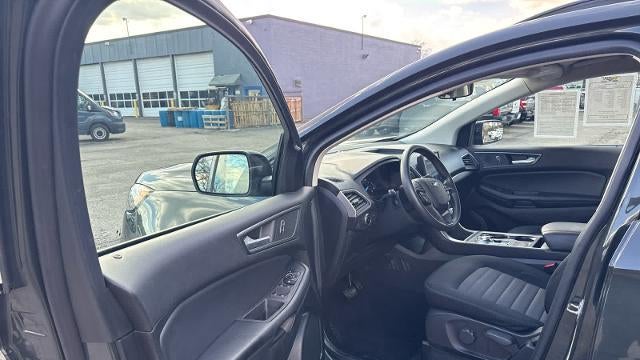 2023 Ford Edge SE