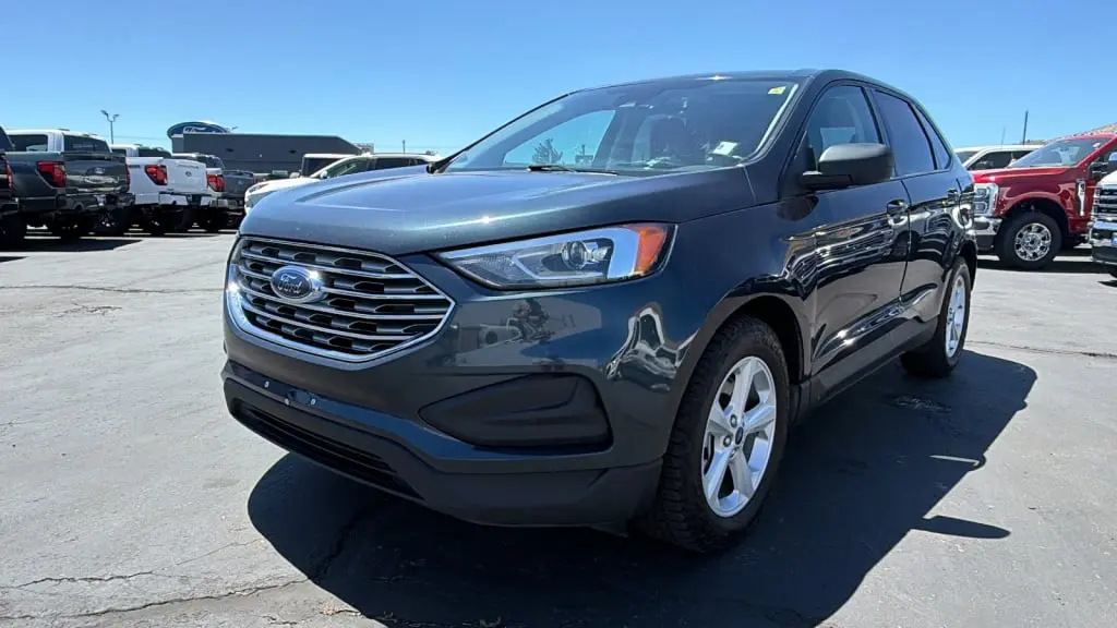 2022 Ford Edge SE