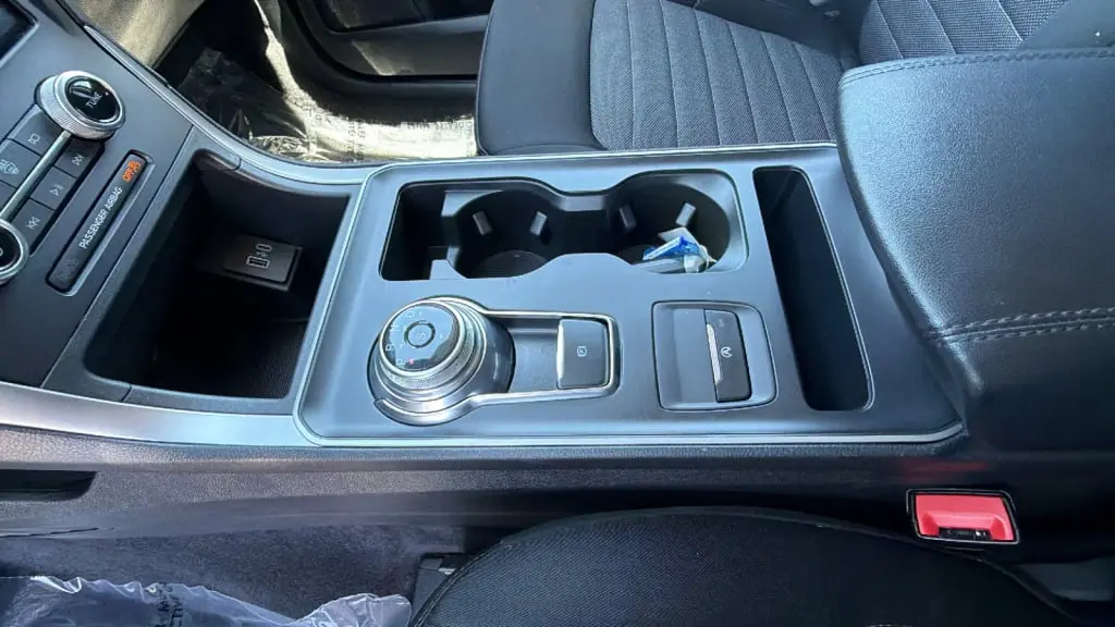 2022 Ford Edge SE
