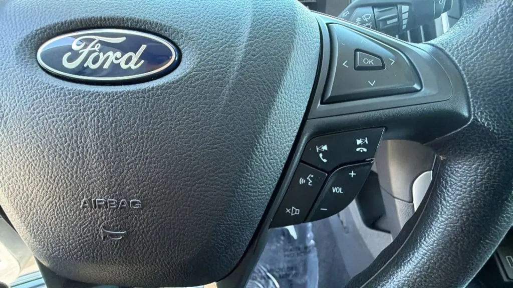 2022 Ford Edge SE
