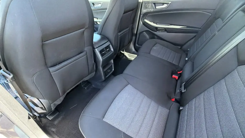 2022 Ford Edge SE