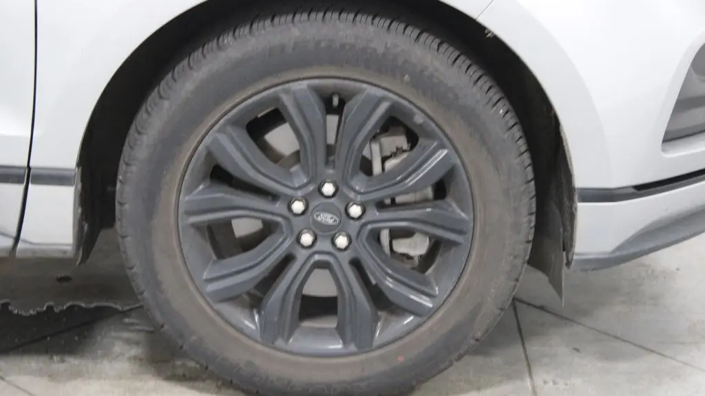 2022 Ford Edge SE