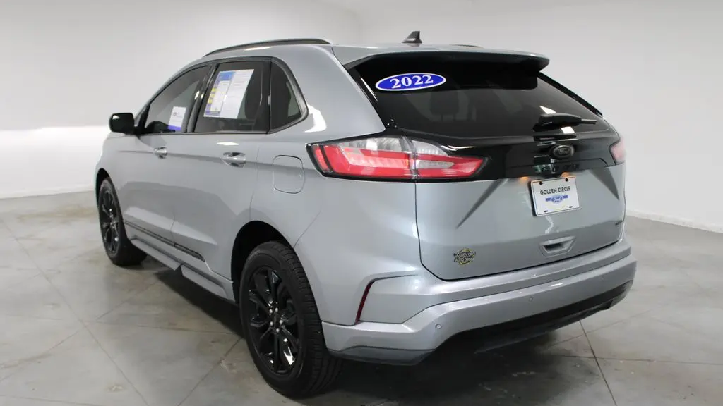 2022 Ford Edge SE