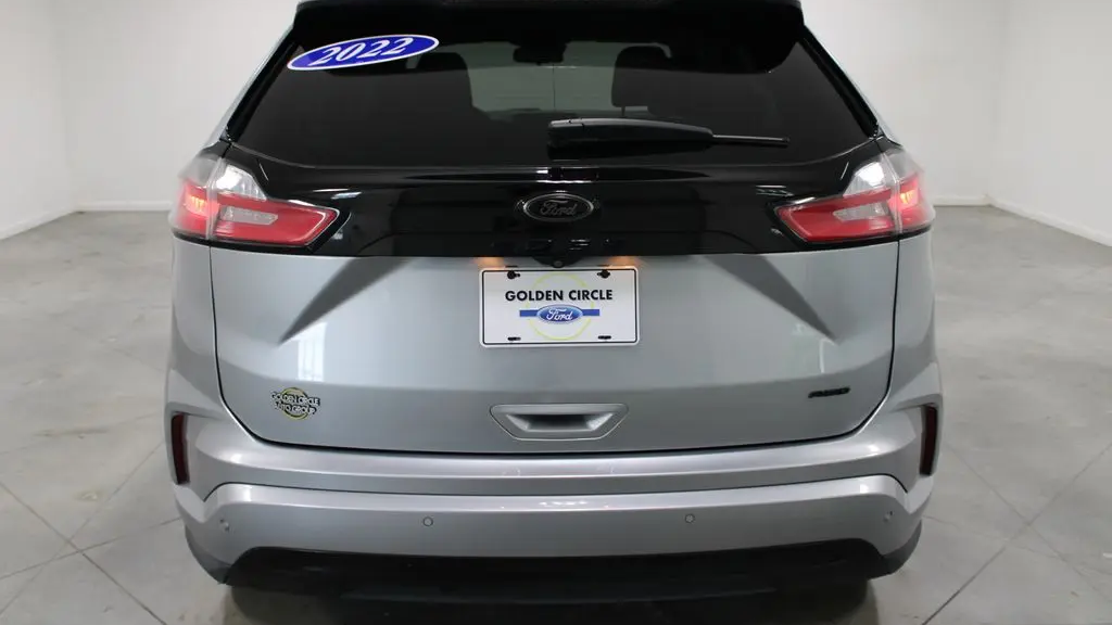 2022 Ford Edge SE