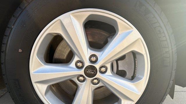 2023 Ford Edge SE