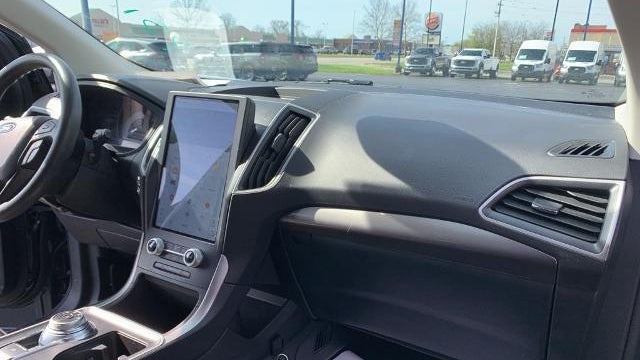 2023 Ford Edge SE