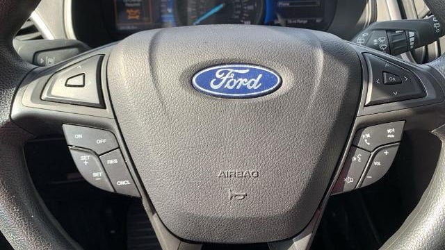 2023 Ford Edge SE