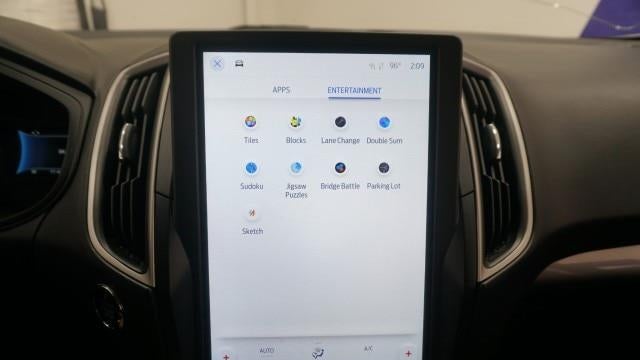 2023 Ford Edge SE