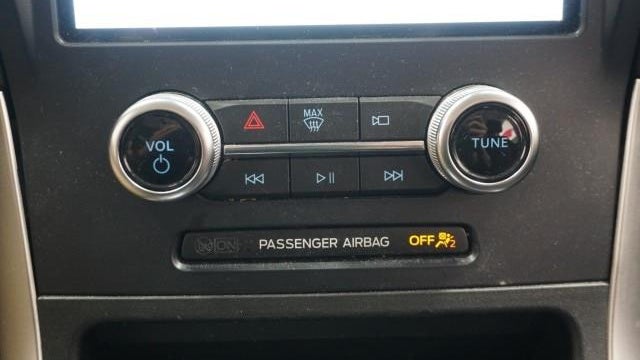 2023 Ford Edge SE