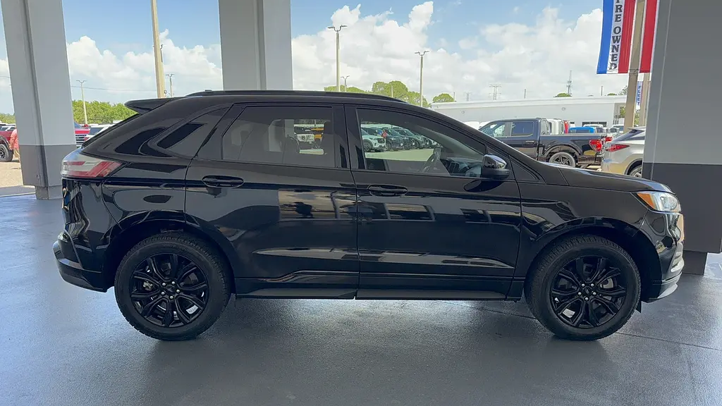 2024 Ford Edge SE