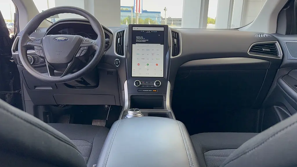 2024 Ford Edge SE