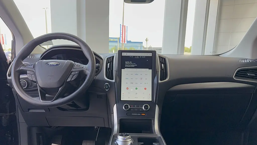2024 Ford Edge SE