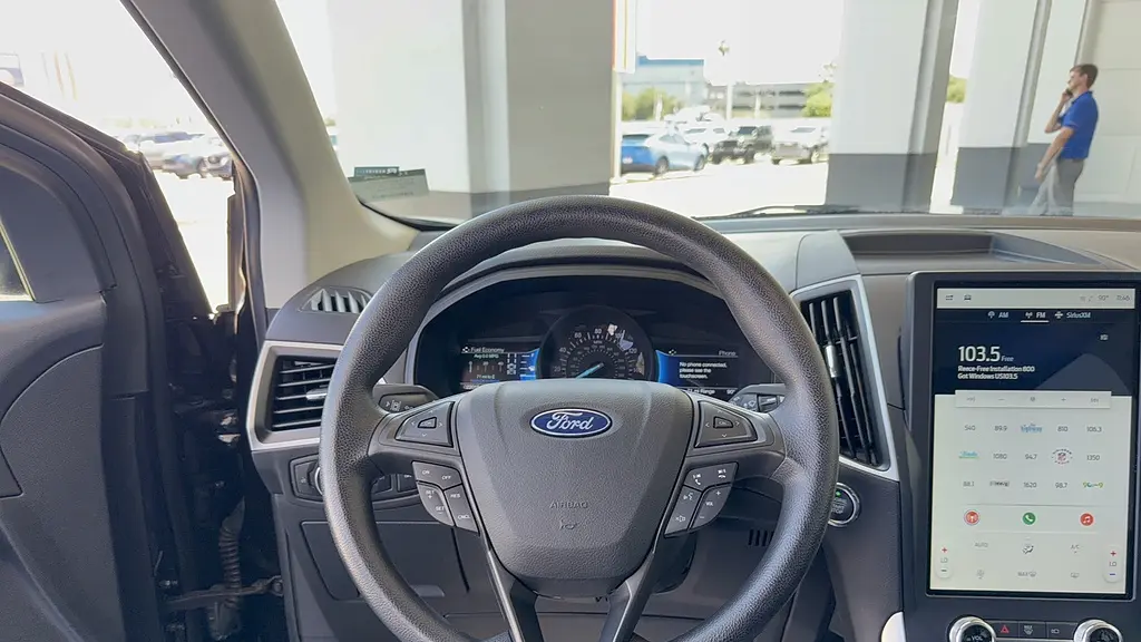 2024 Ford Edge SE