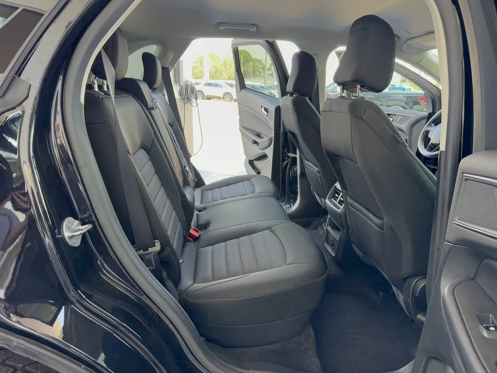2024 Ford Edge - $27,995