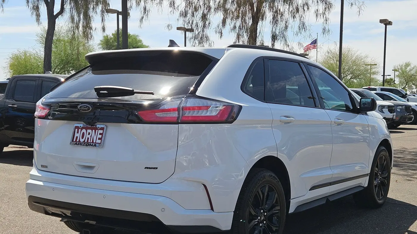 2024 Ford Edge SE