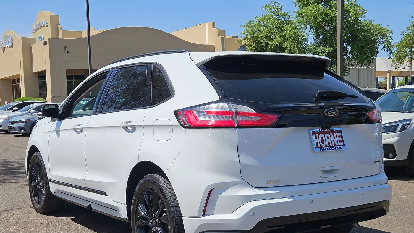2024 Ford Edge SE