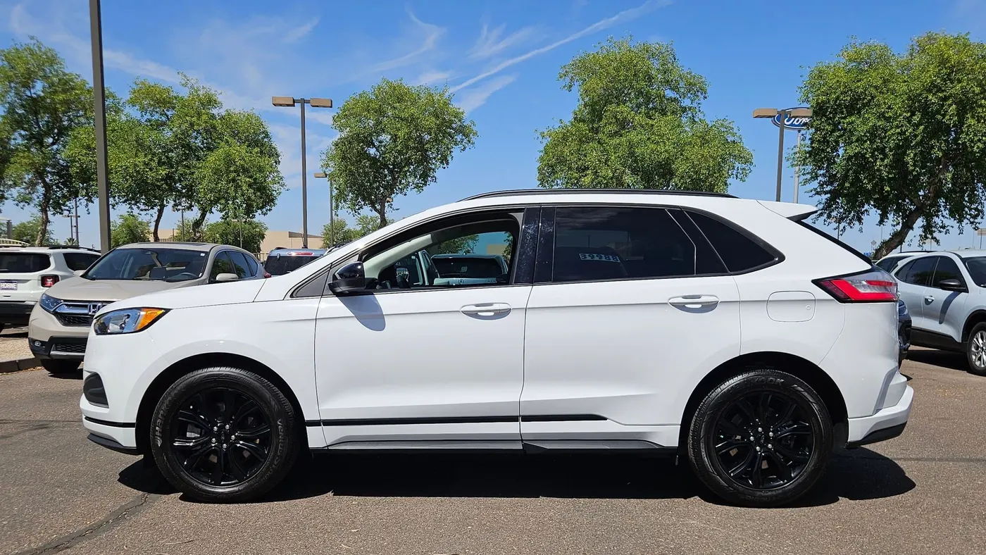 2024 Ford Edge SE