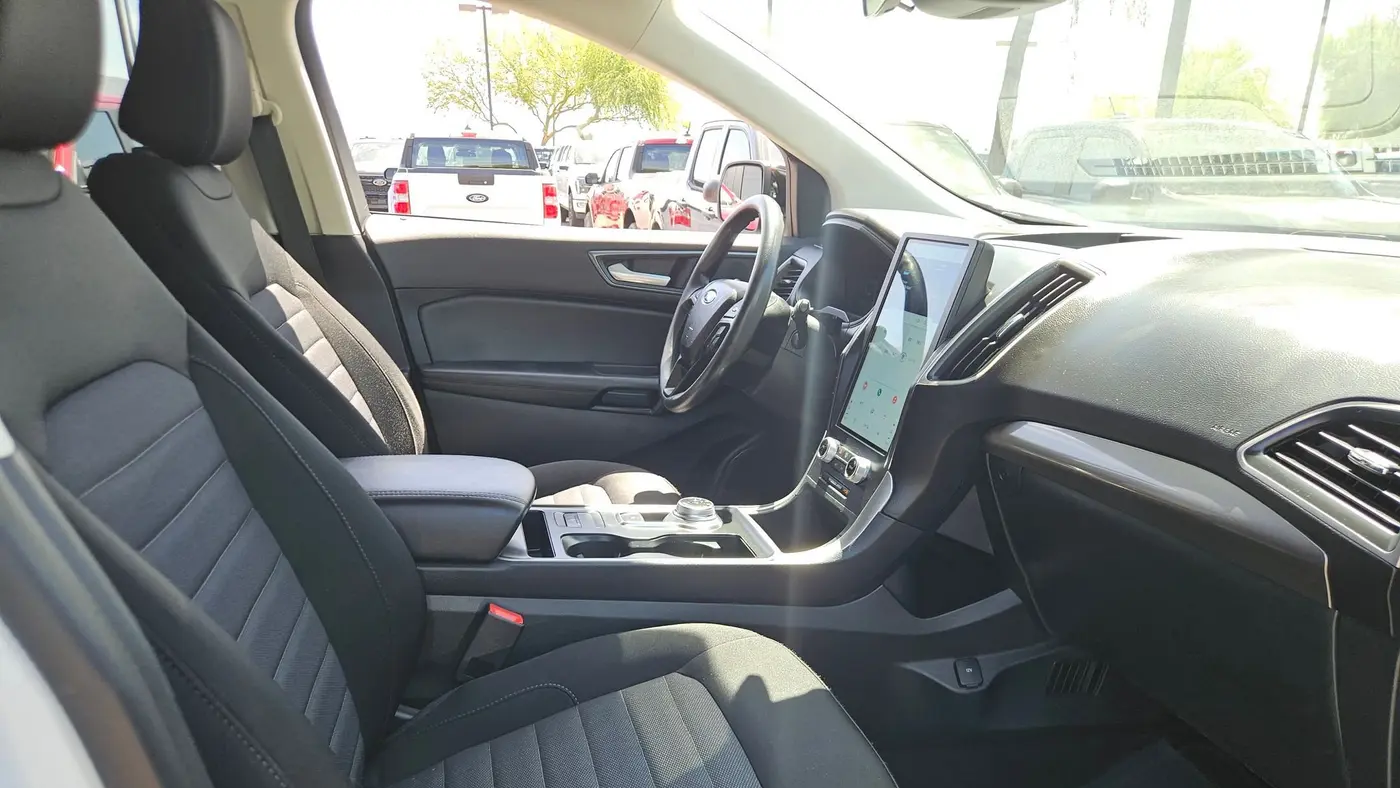 2024 Ford Edge SE