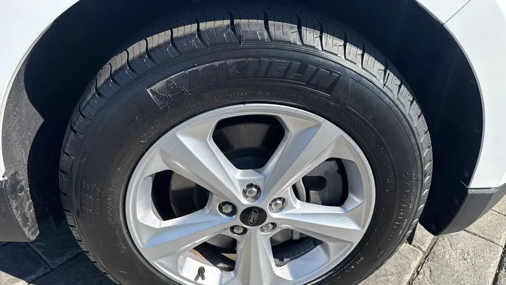 2024 Ford Edge SE