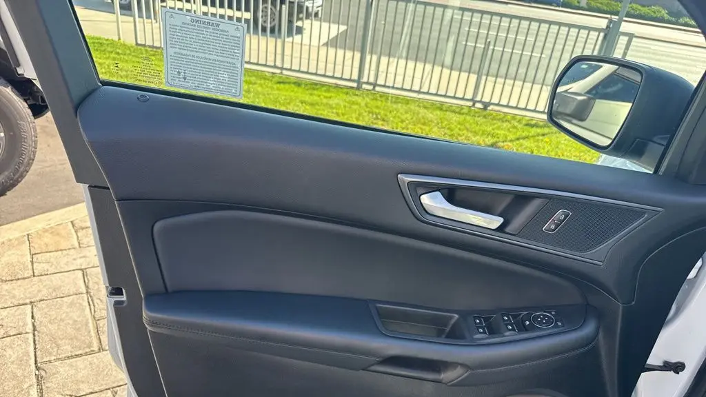 2024 Ford Edge SE