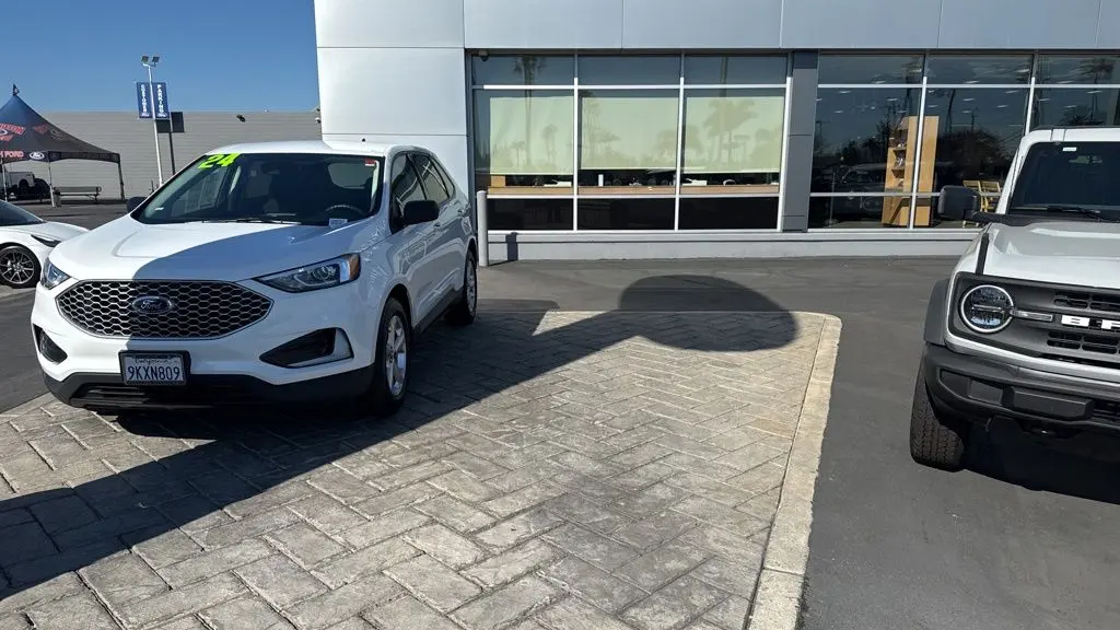 2024 Ford Edge SE