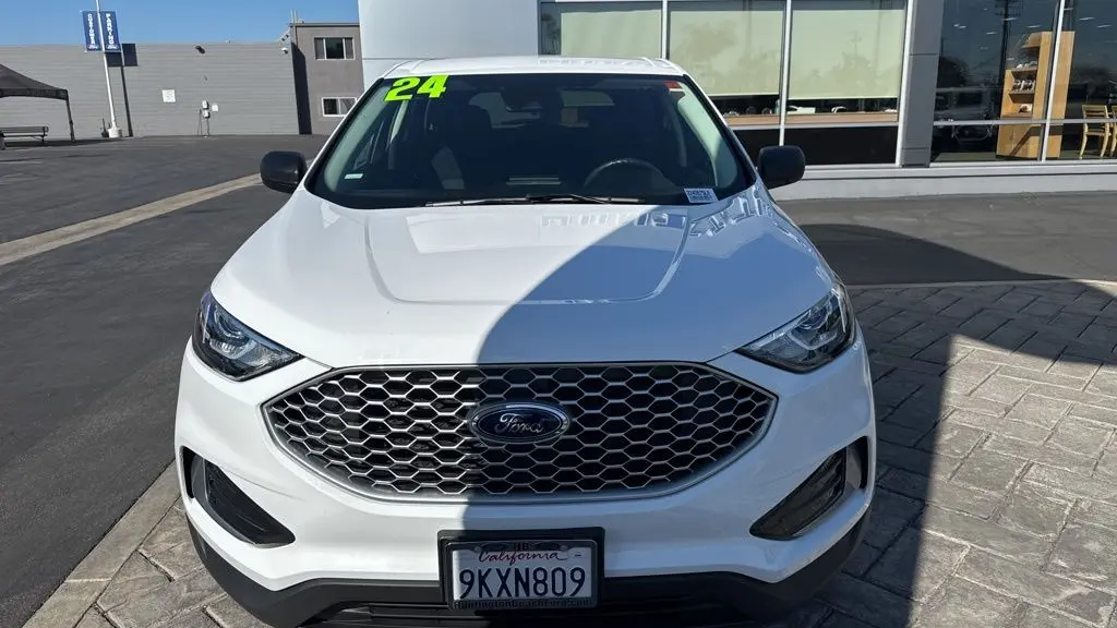 2024 Ford Edge SE